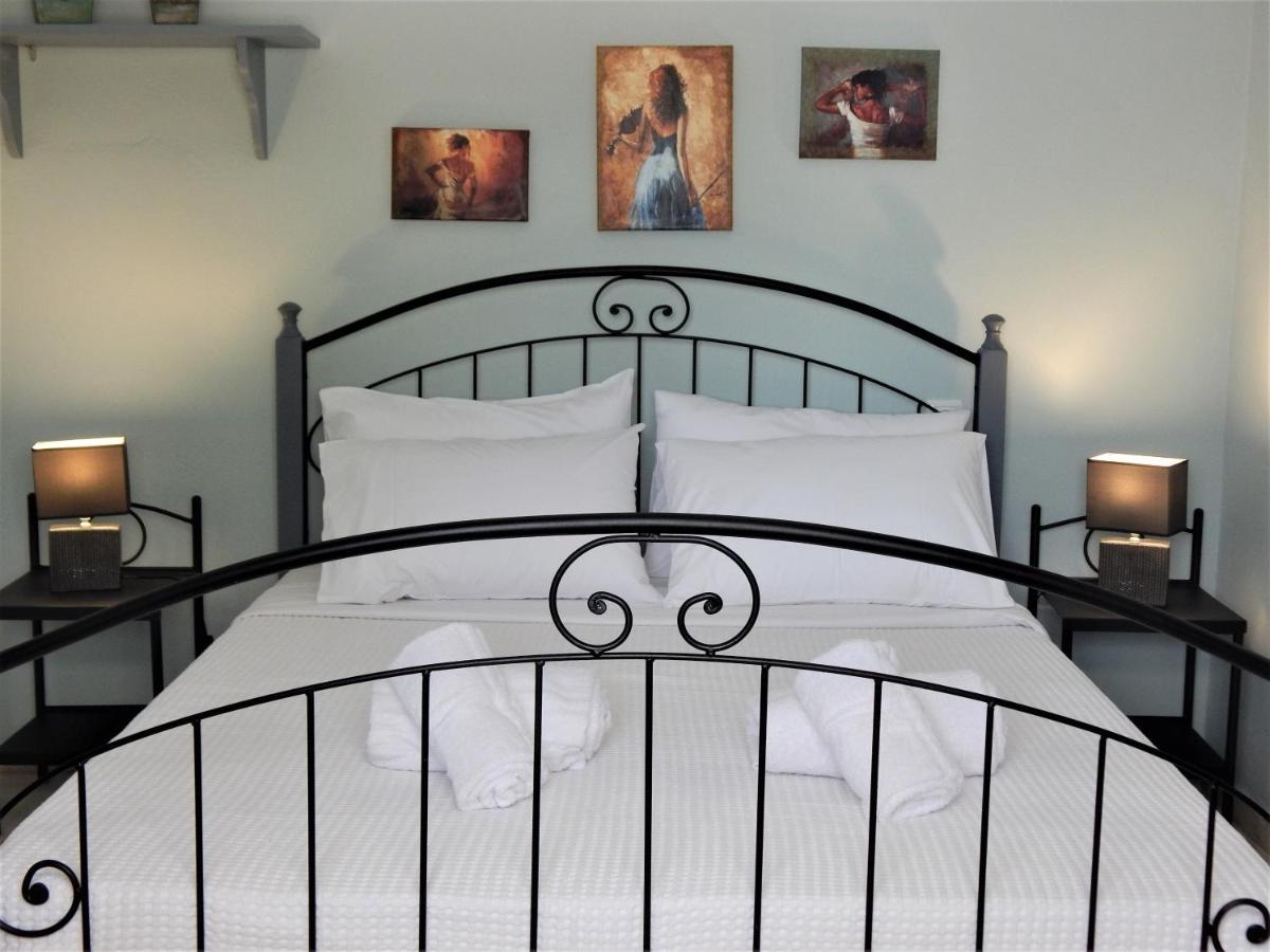 Ninemia Country House Vromonerion Экстерьер фото